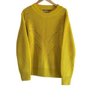 Women's Crew Neck Pullover Sweater in Mustard/Yellow Size Large